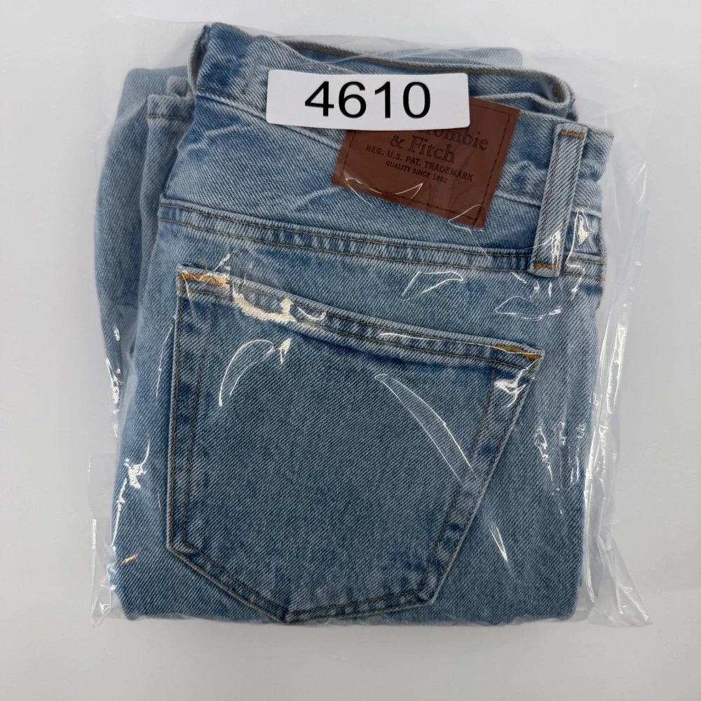 Abercrombie & Fitch 90s Loose Jeans Mens 28x34 Light Wash High Rise Blue Denim